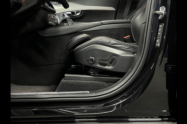 Volvo XC90 2.0 T8 Recharge AWD R-Design Luchtvering | Trekhaak | Bowers & Wilkins | Adapt. cruise | Open dak | Stuur-/stoelverwarming | Memory