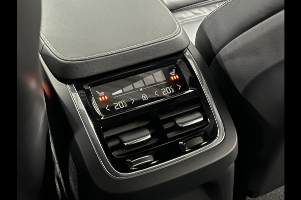 Volvo XC90 2.0 T8 Plug-in hybrid AWD Ultra Dark Luchtvering | Trekhaak | Bowers & Wilkins | Adapt. cruise | Open dak | 360 camera | Head-up | Memory | Stuur-/stoelverwarming