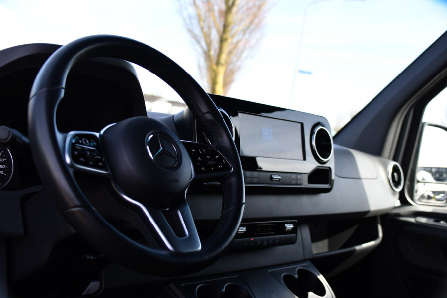 Mercedes-Benz Sprinter 316 2.2 CDI L2H2 PB Edition Adaptieve Cruise, Camera, Carplay, LED, Leder, Stoelverwarming, Clima, Mulitmedia, Uniek!