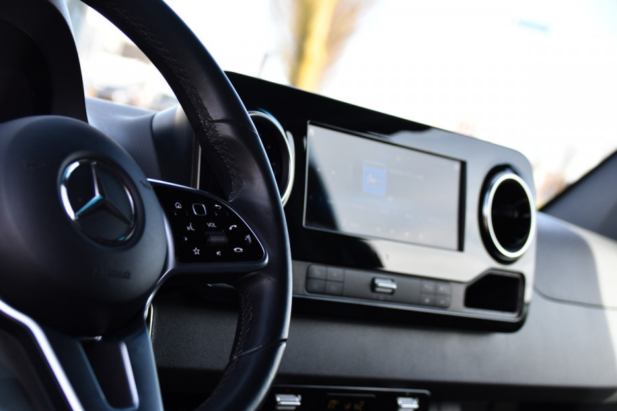 Mercedes-Benz Sprinter 316 2.2 CDI L2H2 PB Edition Adaptieve Cruise, Camera, Carplay, LED, Leder, Stoelverwarming, Clima, Mulitmedia, Uniek!