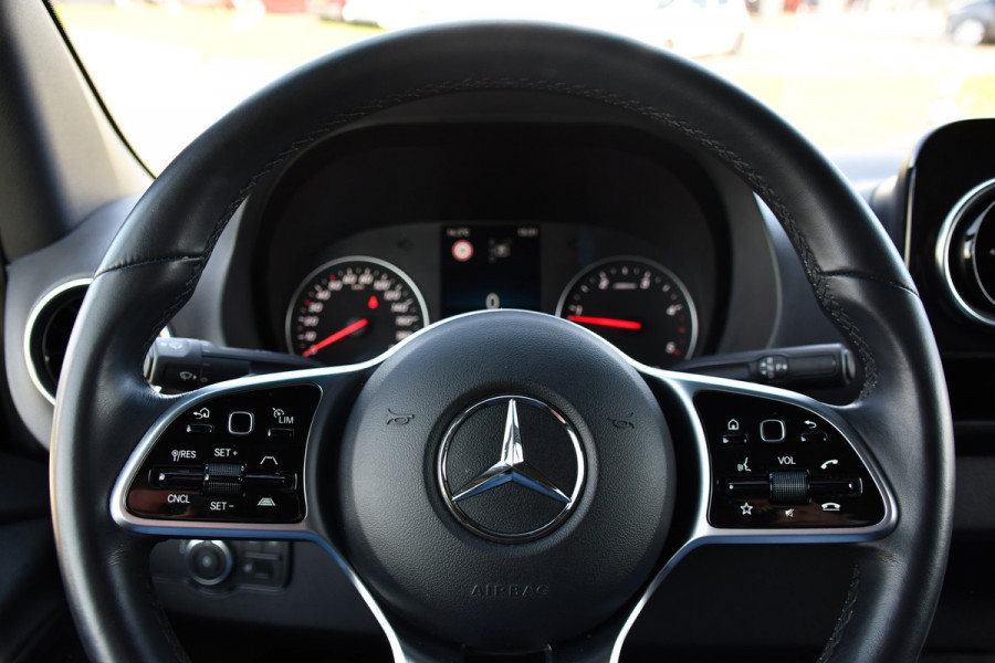 Mercedes-Benz Sprinter 316 2.2 CDI L2H2 PB Edition Adaptieve Cruise, Camera, Carplay, LED, Leder, Stoelverwarming, Clima, Mulitmedia, Uniek!