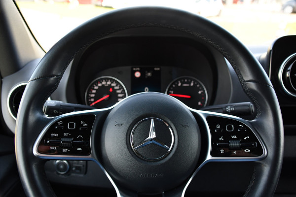 Mercedes-Benz Sprinter 316 2.2 CDI L2H2 PB Edition Adaptieve Cruise, Camera, Carplay, LED, Leder, Stoelverwarming, Clima, Mulitmedia, Uniek!