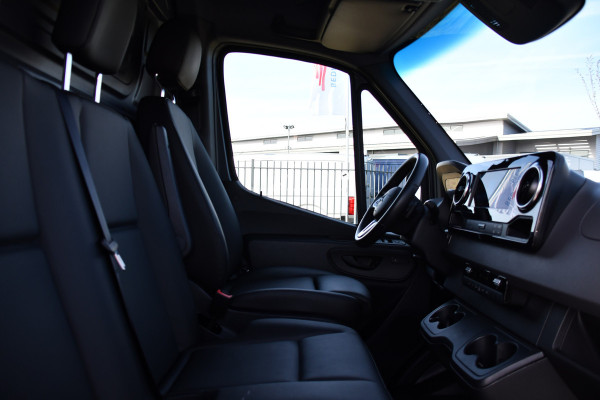 Mercedes-Benz Sprinter 316 2.2 CDI L2H2 PB Edition Adaptieve Cruise, Camera, Carplay, LED, Leder, Stoelverwarming, Clima, Mulitmedia, Uniek!