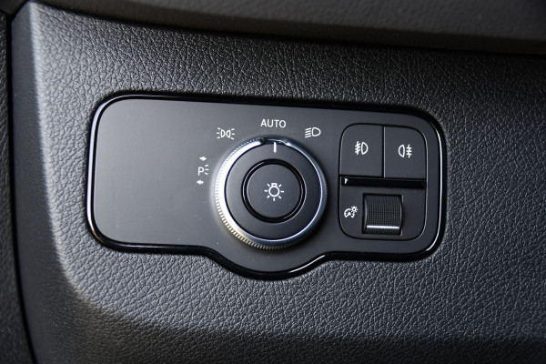 Mercedes-Benz Sprinter 316 2.2 CDI L2H2 PB Edition Adaptieve Cruise, Camera, Carplay, LED, Leder, Stoelverwarming, Clima, Mulitmedia, Uniek!