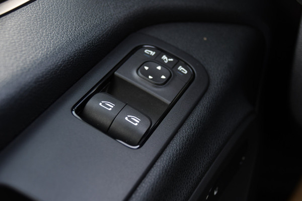 Mercedes-Benz Sprinter 316 2.2 CDI L2H2 PB Edition Adaptieve Cruise, Camera, Carplay, LED, Leder, Stoelverwarming, Clima, Mulitmedia, Uniek!