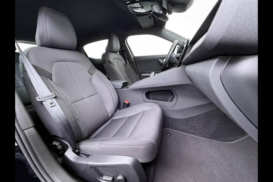 Polestar 2 Long Range Single Motor 78 kWh VAN €30.900,- NU VOOR SLECHTS €27.877,- Uw LENTEVOORDEEL €3.023,- | SOH 94%| ELEK. STOEL MET MEMORY| DODE HOEK SENSOR| STOELVERWARMING| ELEK. ACHTERKLEP| 360 CAMERA| ADAPTIVE CRUISE CONTROL | RIJKLAAR GELEVERD MET 12 MND BOVAG GARANTIE |