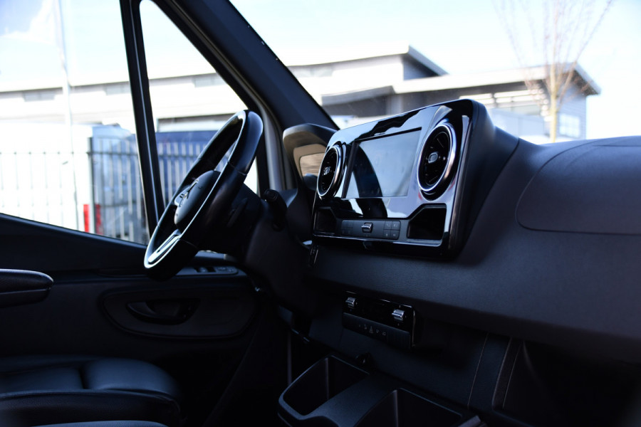 Mercedes-Benz Sprinter 319 V6 3.0 CDI L2H2 PB Edition Cruise, 360 Camera, Carplay, LED, 190pk, Leder, Multimedia, Uniek!