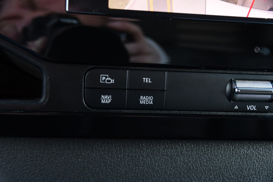 Mercedes-Benz Sprinter 319 V6 3.0 CDI L2H2 PB Edition Cruise, 360 Camera, Carplay, LED, 190pk, Leder, Multimedia, Uniek!