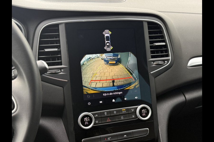 Renault Mégane Estate BWJ 2023 | 1.3T 141PK Techno AUTOMAAT | TREKHAAK | CAMERA A | 18'' LMV | CARPLAY | LEDER/STOF | CLIMA | NAVI |