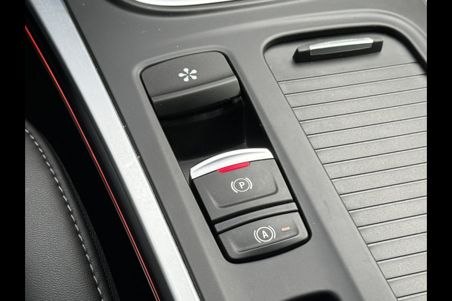 Renault Mégane Estate BWJ 2023 | 1.3T 141PK Techno AUTOMAAT | TREKHAAK | CAMERA A | 18'' LMV | CARPLAY | LEDER/STOF | CLIMA | NAVI |