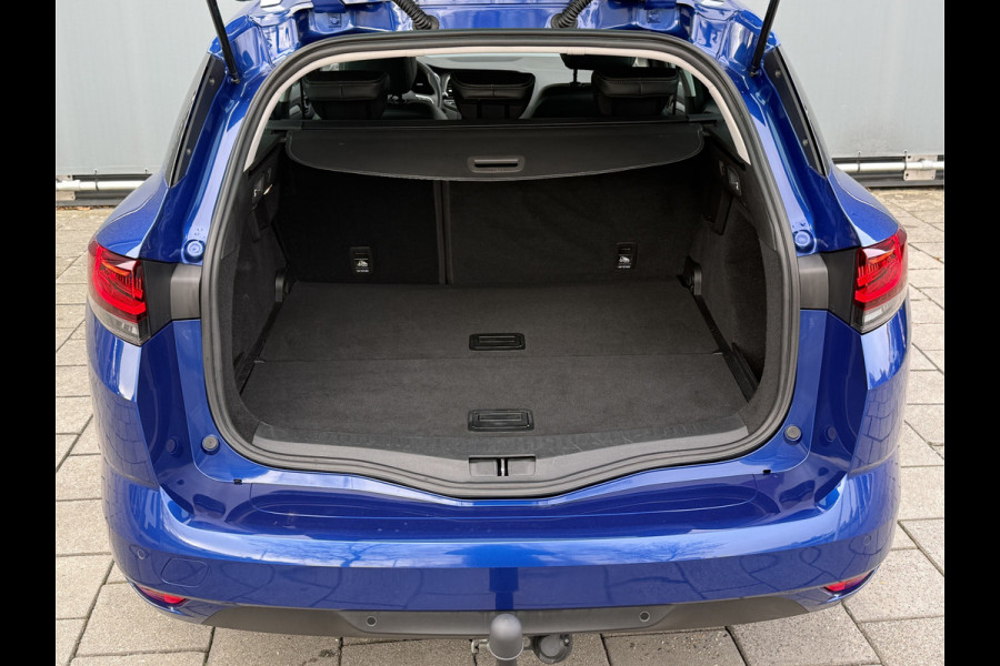 Renault Mégane Estate BWJ 2023 | 1.3T 141PK Techno AUTOMAAT | TREKHAAK | CAMERA A | 18'' LMV | CARPLAY | LEDER/STOF | CLIMA | NAVI |