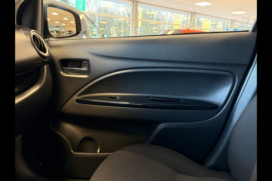 Mitsubishi Space Star 1.2 Connect Pro | Airco | Cruise control | Stoelverwarming |
