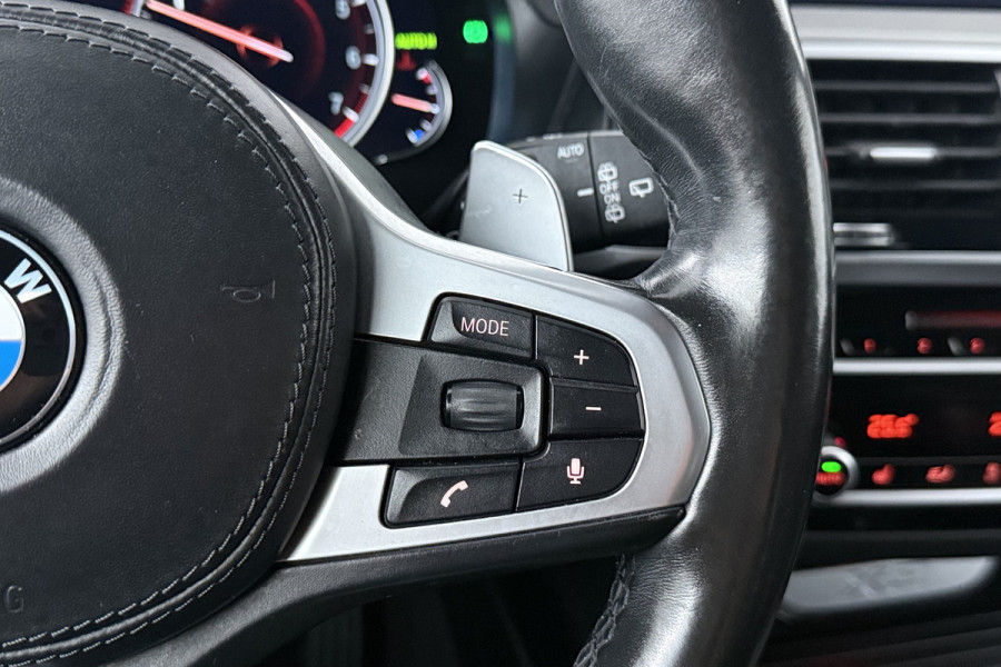 BMW X3 XDrive20i Launch Edition High Executive (TREKHAAK, STOEL/STUUR VERWARMING, DIGITALE COCKPIT, DEALER ONDERHOUDEN)