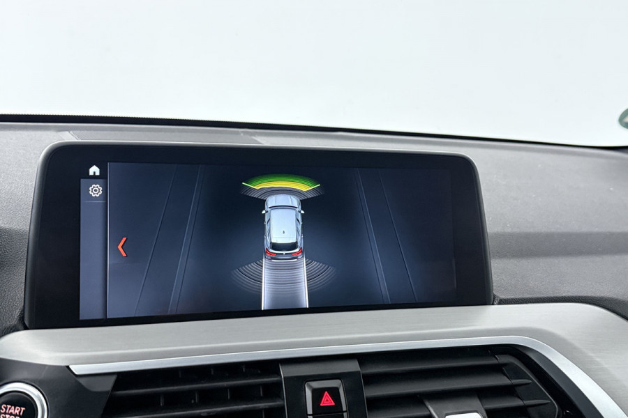 BMW X3 XDrive20i Launch Edition High Executive (TREKHAAK, STOEL/STUUR VERWARMING, DIGITALE COCKPIT, DEALER ONDERHOUDEN)