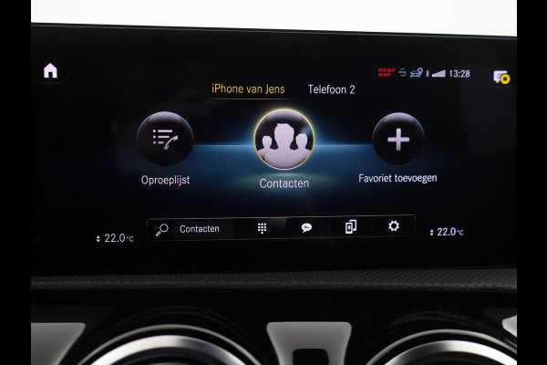 Mercedes-Benz A-Klasse 180 AUT. AMG SPORT + MBUX | SFEERVERLICHTING | CAMERA | SPORTSTOELEN