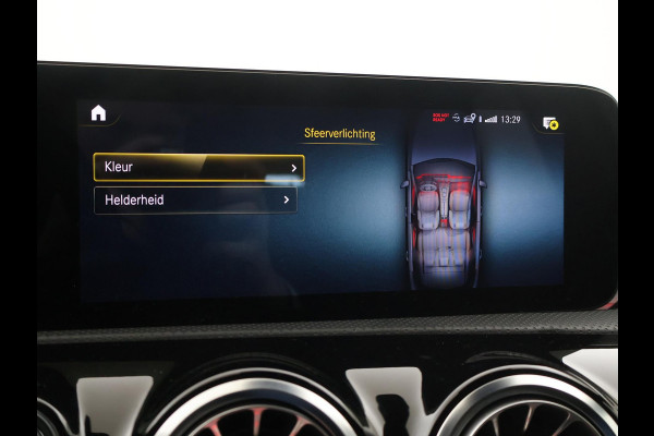 Mercedes-Benz A-Klasse 180 AUT. AMG SPORT + MBUX | SFEERVERLICHTING | CAMERA | SPORTSTOELEN