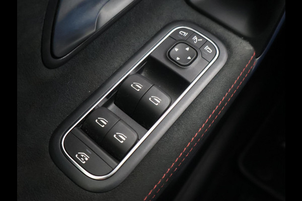 Mercedes-Benz A-Klasse 180 AUT. AMG SPORT + MBUX | SFEERVERLICHTING | CAMERA | SPORTSTOELEN