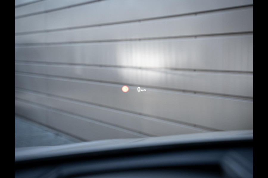 BMW X1 xDrive25e High Executive - M-Sport l Pano l HUD l Camera l Auto Carplay