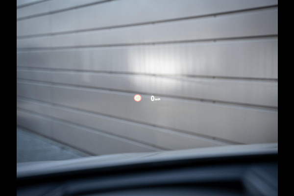 BMW X1 xDrive25e High Executive - M-Sport l Pano l HUD l Camera l Auto Carplay