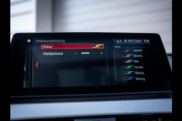 BMW X1 xDrive25e High Executive - M-Sport l Pano l HUD l Camera l Auto Carplay