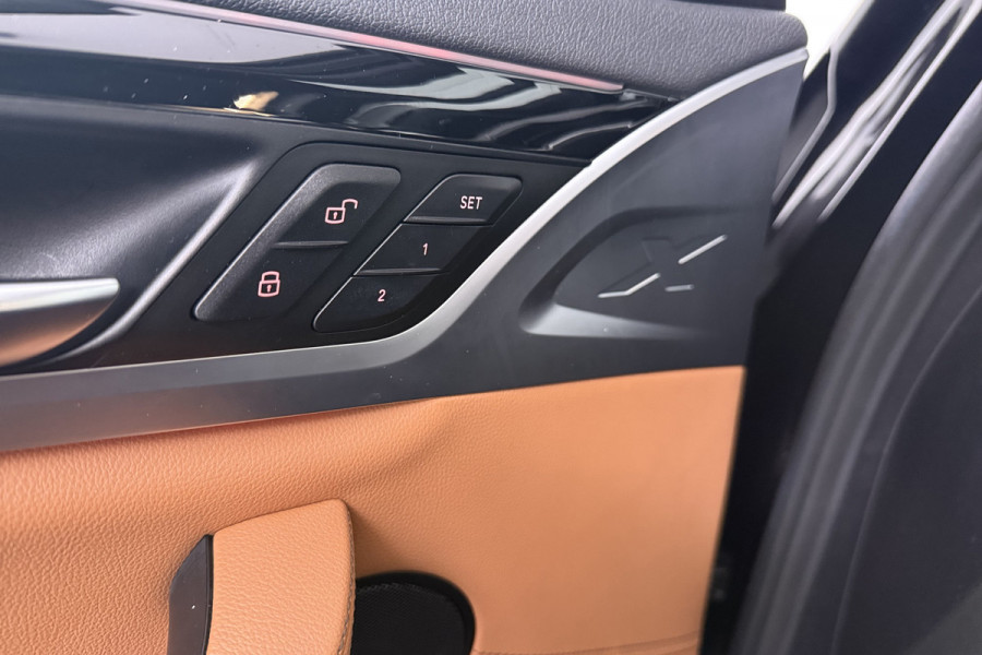 BMW X3 XDrive20i High Executive (PANORAMADAK, COMFORT ZETELS, HEAD-UP, 360 CAMERA, DEALER ONDERHOUDEN, STOELVERWARMING)