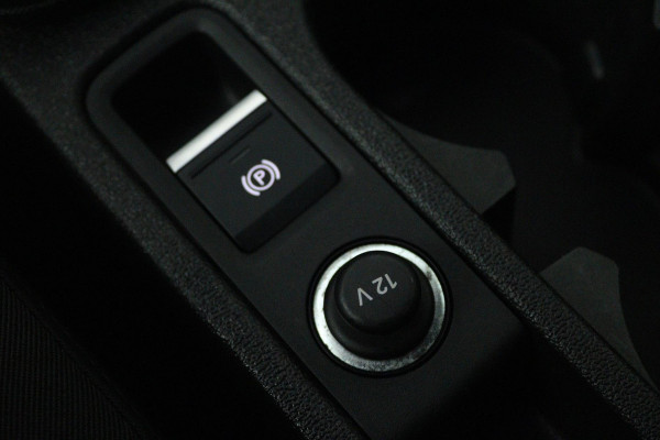 Audi A3 Sportback 30 TFSI Advanced edition (LANE-ASSIST, PARKEERSENSOREN, CRUISE CONTROL ADAPTIEF, DIGITALE COCKPIT, AUTOMAAT)