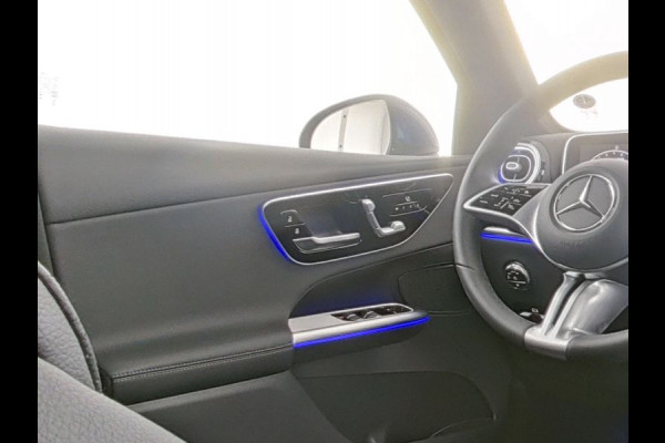 Mercedes-Benz GLC 300 e 4MATIC Plug-In Hybride Panorama Schuif-Kanteldak | Trekhaak | Memory Pakket | Stoel en Stuurverwarming. Inclusief 24 maanden MB Certified garantie voor Europa.