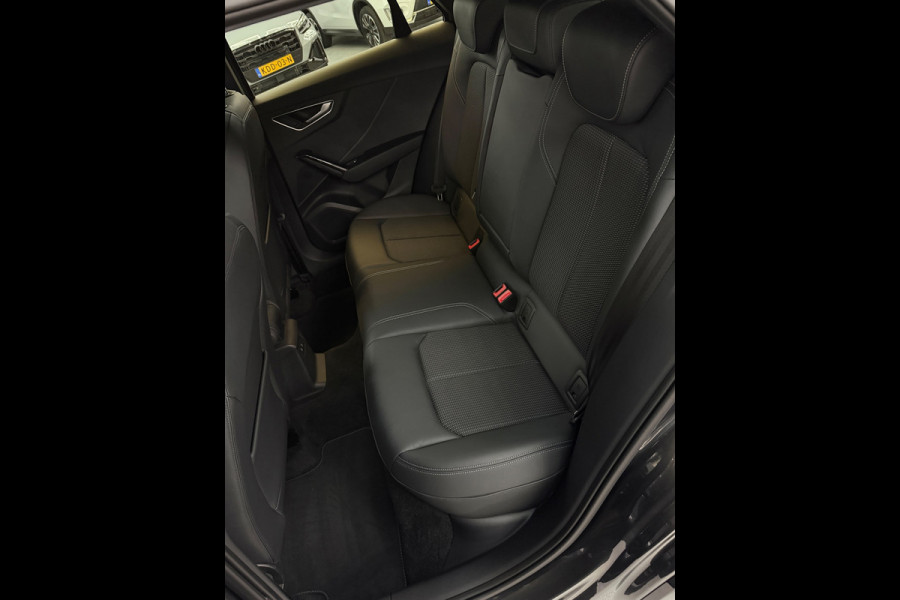 Audi Q2 35 TFSI 3x S-Line CarPlay Camera