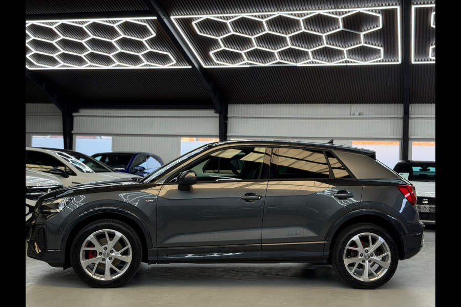 Audi Q2 35 TFSI 3x S-Line CarPlay Camera