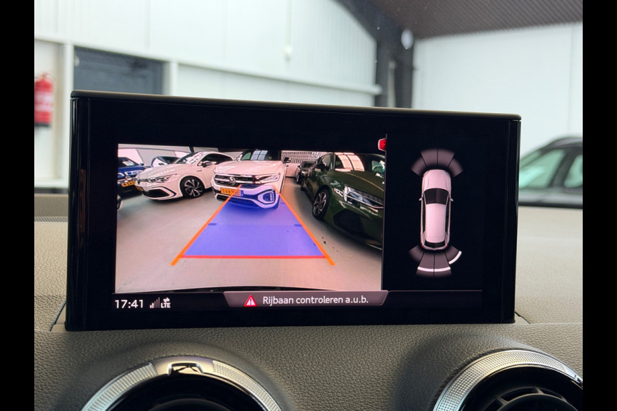 Audi Q2 35 TFSI 3x S-Line CarPlay Camera