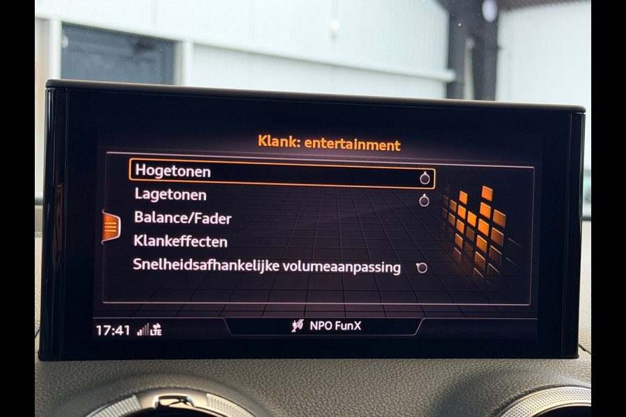Audi Q2 35 TFSI 3x S-Line CarPlay Camera