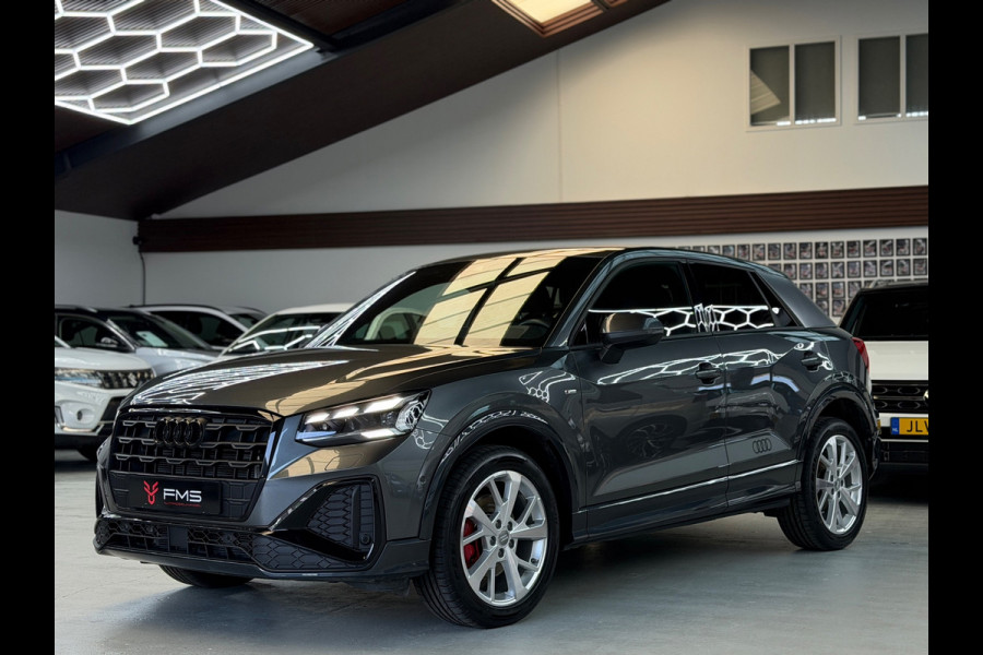 Audi Q2 35 TFSI 3x S-Line CarPlay Camera