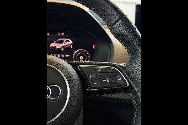 Audi Q2 35 TFSI 3x S-Line CarPlay Camera