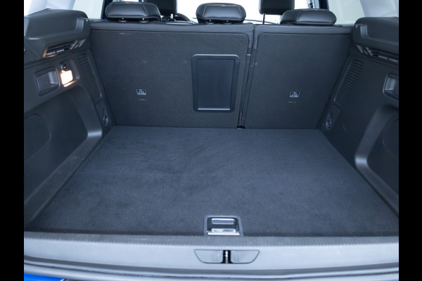 Opel Grandland X 1.6 Turbo Hybrid4 Innovation 225 PK | Navigatie | Denon audio | Comfortstoel | Cruise | Camera | Navigatie & App. connect, Dab, 18"Lichtmetalen velgen