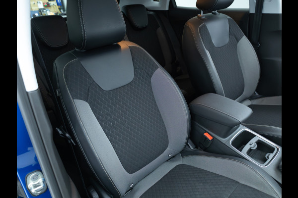 Opel Grandland X 1.6 Turbo Hybrid4 Innovation 225 PK | Navigatie | Denon audio | Comfortstoel | Cruise | Camera | Navigatie & App. connect, Dab, 18"Lichtmetalen velgen