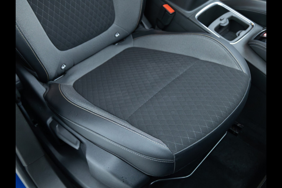 Opel Grandland X 1.6 Turbo Hybrid4 Innovation 225 PK | Navigatie | Denon audio | Comfortstoel | Cruise | Camera | Navigatie & App. connect, Dab, 18"Lichtmetalen velgen