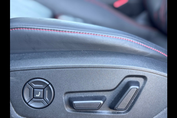 Audi A3 Sportback 45 TFSI e S edition Competition RS zetels/360