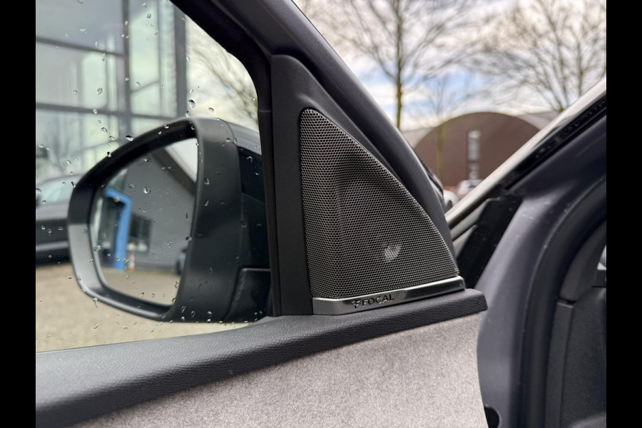 Peugeot 3008 1.6 HYbrid 225 GT VAN €25.900,- NU VOOR SLECHTS €23.877,- Uw LENTEVOORDEEL €2.023,- | ACC INCL. STOP&GO-FUNCTIE | MEMORY SEAT | ALCANTARA | ELEKTRISCHE KOFFERBAK | 19 INCH | FOCAL AUDIO | STOELVERWARMING | RIJKLAAR GELEVERD MET 12 MND BOVAG GARANTIE