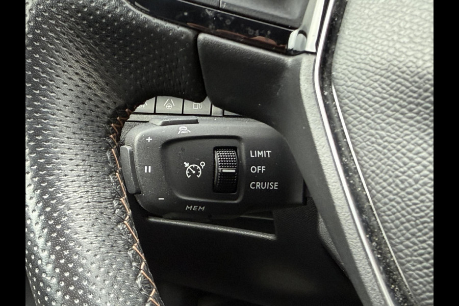 Peugeot 3008 1.6 HYbrid 225 GT VAN €25.900,- NU VOOR SLECHTS €23.877,- Uw LENTEVOORDEEL €2.023,- | ACC INCL. STOP&GO-FUNCTIE | MEMORY SEAT | ALCANTARA | ELEKTRISCHE KOFFERBAK | 19 INCH | FOCAL AUDIO | STOELVERWARMING | RIJKLAAR GELEVERD MET 12 MND BOVAG GARANTIE