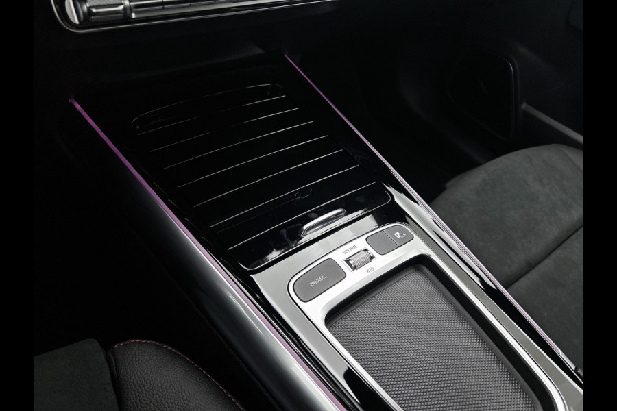 Mercedes-Benz EQA 250+ Business Solution AMG 71 kWh | Nightpakket | Trekhaak | Head-up display | 360° camera | Burmester Sound systeem | Smartphone integratie | Panoramaschuifdak | Augmented Reality navigatie | Memorypakket |