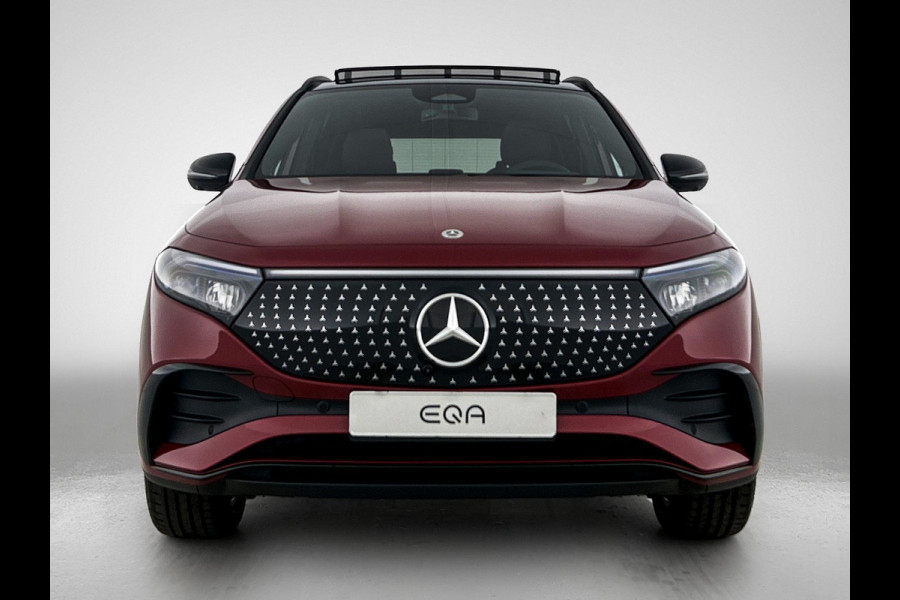 Mercedes-Benz EQA 250+ Business Solution AMG 71 kWh | Nightpakket | Trekhaak | Head-up display | 360° camera | Burmester Sound systeem | Smartphone integratie | Panoramaschuifdak | Augmented Reality navigatie | Memorypakket |