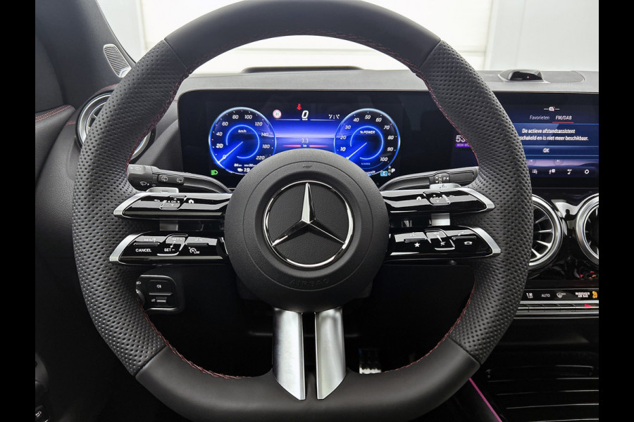 Mercedes-Benz EQA 250+ Business Solution AMG 71 kWh | Nightpakket | Trekhaak | Head-up display | 360° camera | Burmester Sound systeem | Smartphone integratie | Panoramaschuifdak | Augmented Reality navigatie | Memorypakket |