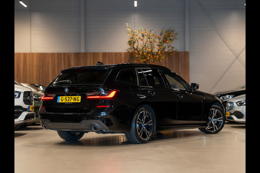 BMW 3 Serie Touring 330i 259PK M-Sport Executive Edition, NAP, Apple Carplay, Navi, Cam, Ambiënte Light, Leder/Alcan, Prive Glas,