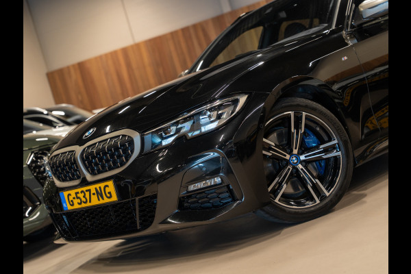 BMW 3 Serie Touring 330i 259PK M-Sport Executive Edition, NAP, Apple Carplay, Navi, Cam, Ambiënte Light, Leder/Alcan, Prive Glas,