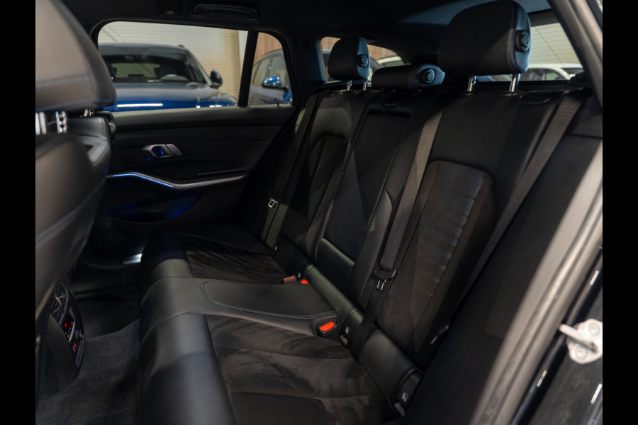 BMW 3 Serie Touring 330i 259PK M-Sport Executive Edition, NAP, Apple Carplay, Navi, Cam, Ambiënte Light, Leder/Alcan, Prive Glas,