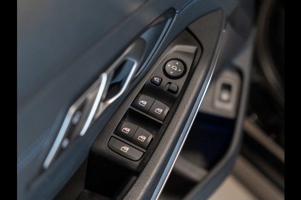 BMW 3 Serie Touring 330i 259PK M-Sport Executive Edition, NAP, Apple Carplay, Navi, Cam, Ambiënte Light, Leder/Alcan, Prive Glas,