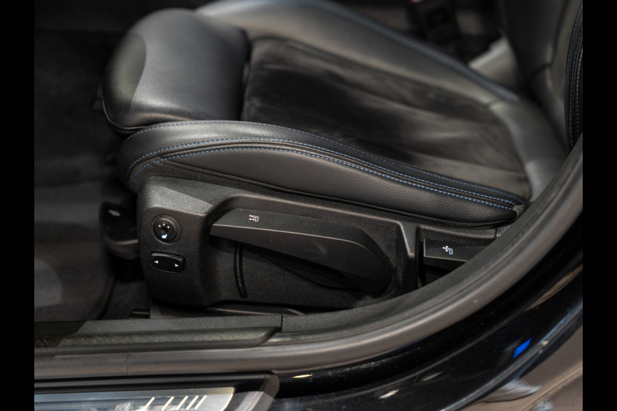 BMW 3 Serie Touring 330i 259PK M-Sport Executive Edition, NAP, Apple Carplay, Navi, Cam, Ambiënte Light, Leder/Alcan, Prive Glas,