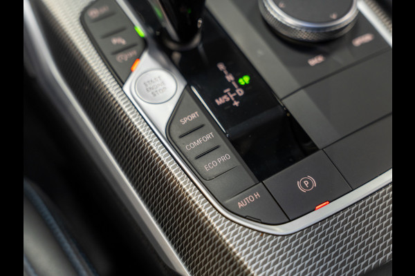 BMW 3 Serie Touring 330i 259PK M-Sport Executive Edition, NAP, Apple Carplay, Navi, Cam, Ambiënte Light, Leder/Alcan, Prive Glas,