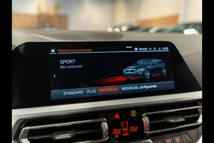 BMW 3 Serie Touring 330i 259PK M-Sport Executive Edition, NAP, Apple Carplay, Navi, Cam, Ambiënte Light, Leder/Alcan, Prive Glas,