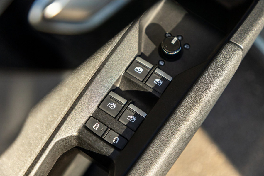 Audi Q4 e-tron 40 Advanced Edition 77 kWh SOH 94% I BTW Auto I Sonos I HeadUp I Adaptive Cruise I CarPlay I Rook & geurvrij